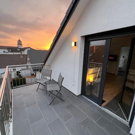 Charmantes Studio-Apartment Im Herzen Von Neureut - Fussbodenheizung, Regendusche, Waschmaschine, Stellplatz Karlsruhe Buitenkant foto